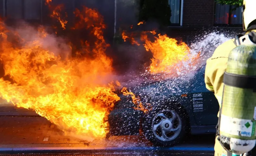 19 04 2020 autobrand veghel 02