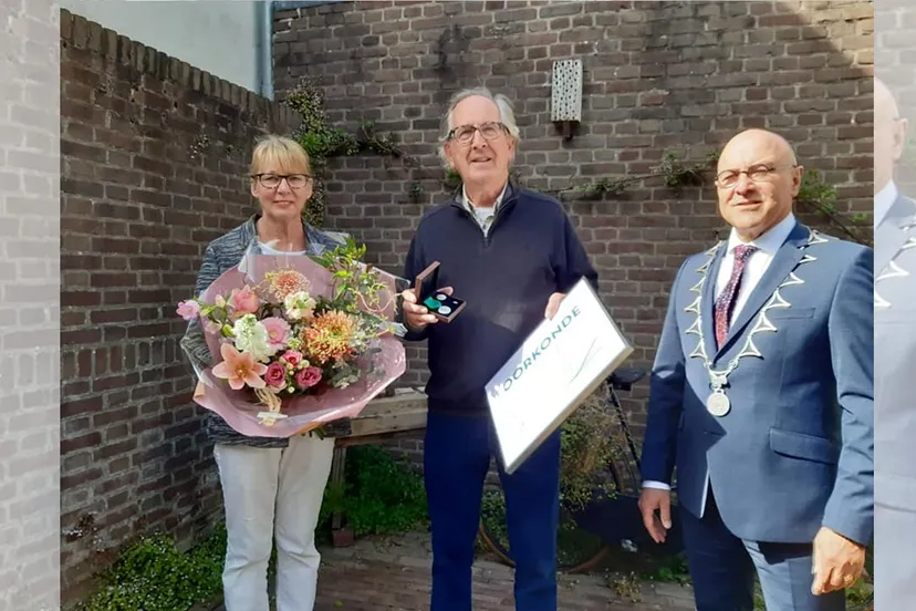 19 04 2022 penning van verdienste
