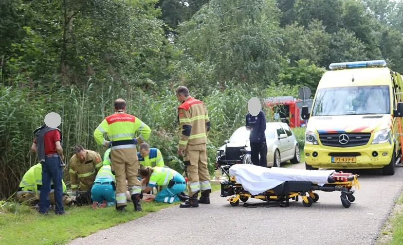 20 08 2021 vrouw in sloot 01