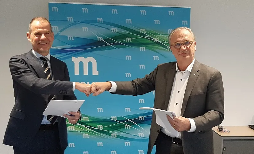 20220203 foto ondertekening