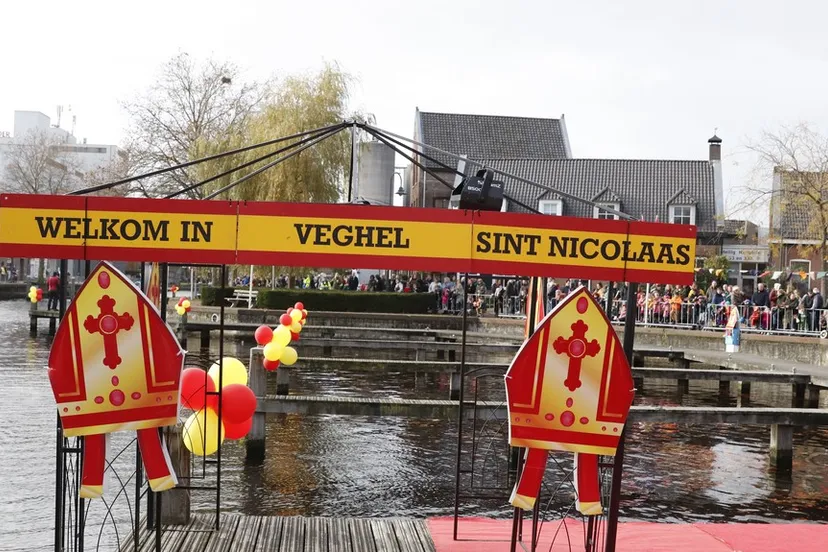 20231119 intocht sinterklaas veghel 01