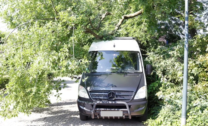 23 07 2022 tak valt op camper 01