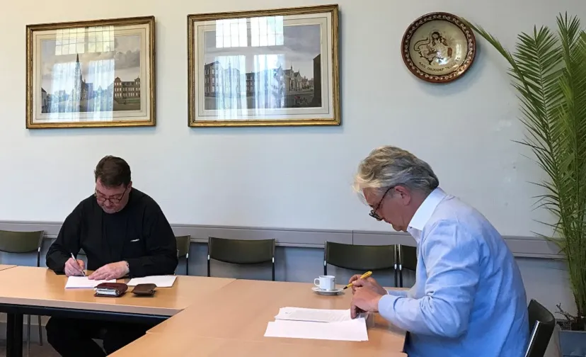 26 03 2020 tekenen koopakte kerk eerde