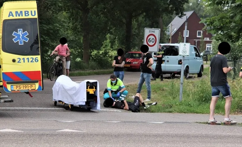 27 06 2021 wielrenner aangereden 01