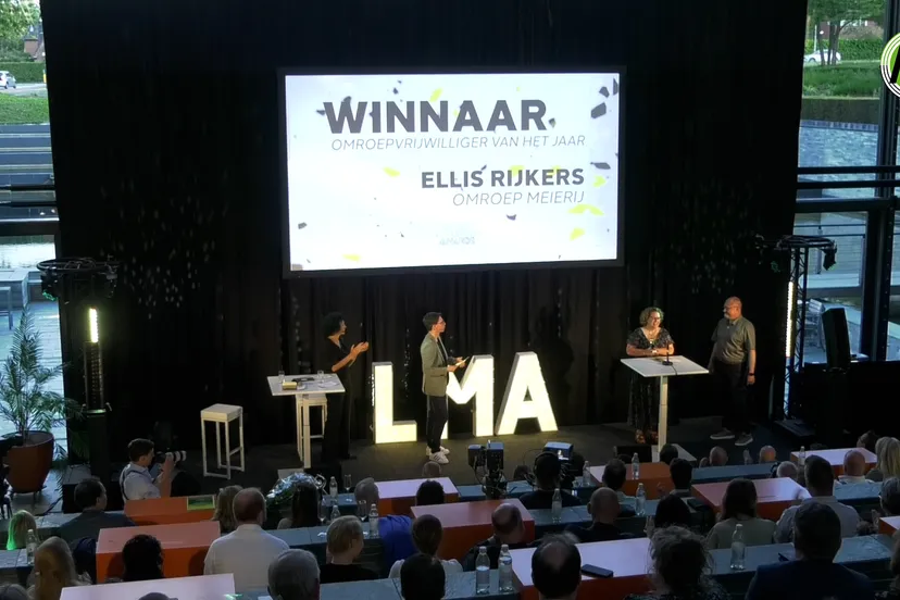 ellis rijkers wint award omroepvrijwilliger van het jaar 5