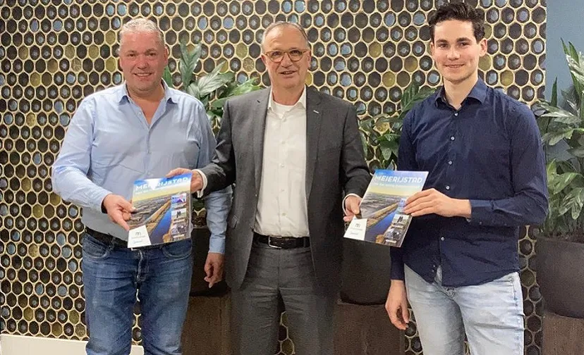 foto overhandiging 180222