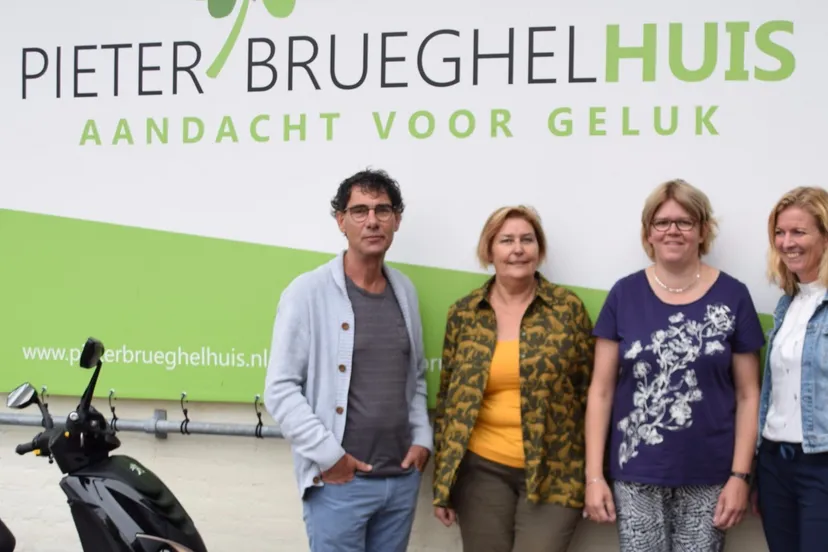 foto voor autisme cafe 1600x900