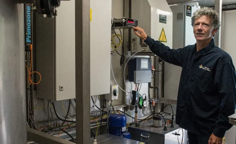 ozon installatie waarmee op rwzi aarle rixtel een proef is gedaan om medicijnresten uit het afvalwater te verwijderen