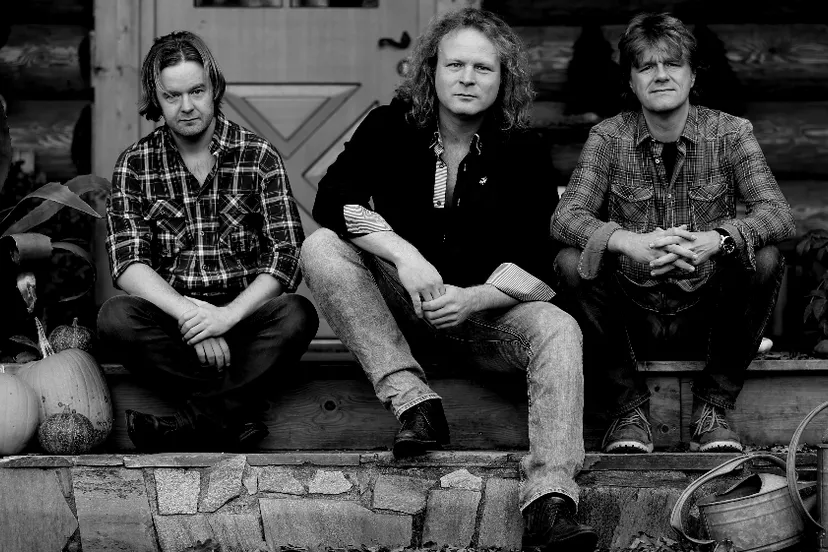 screenshot 2017 12 11 the fortunate sons zwart wit jpg jpeg afbeelding 5760 2995 pixels geschaald 21