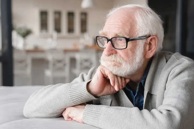 shutterstock 2115835493 foto blog rouw 21