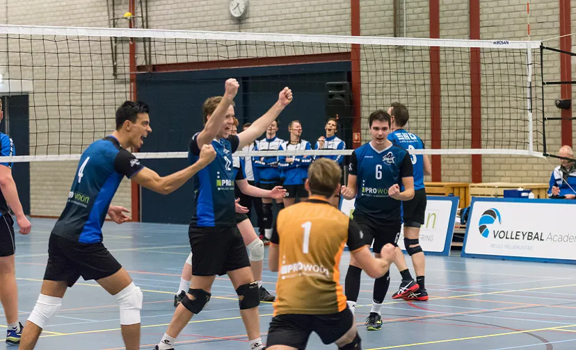 skunk heren 1 896x5041