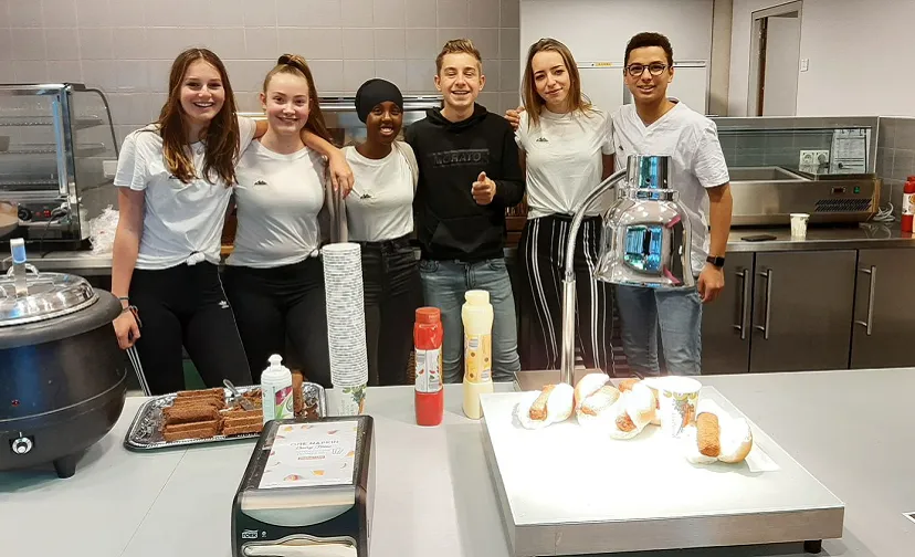 zwijsen college actie voor de molukken 896x504