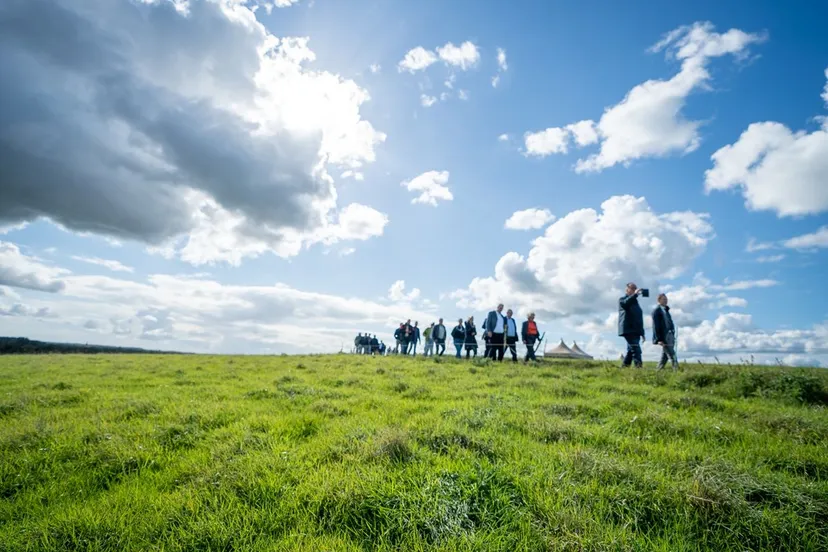 bevrijdingsjaar noord brabant van start op vlagheide in meierijstad