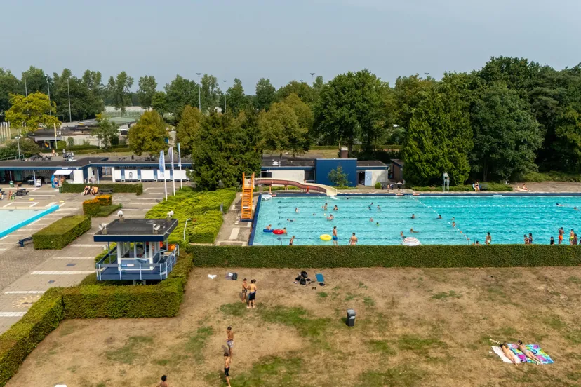 14-08-2025 Openlucht zwembad Veghel