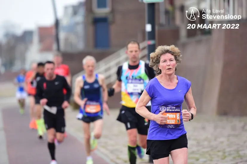 100822 12918754 442450167