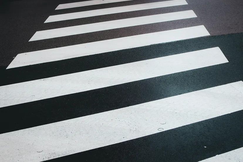 christian lue i90ytahctxo unsplash