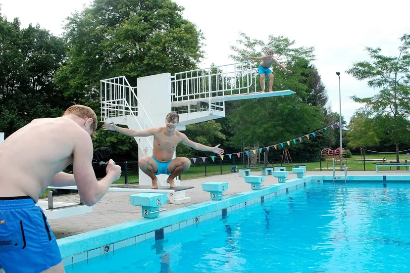 de wijk zwembad mees en timo 12 scaled