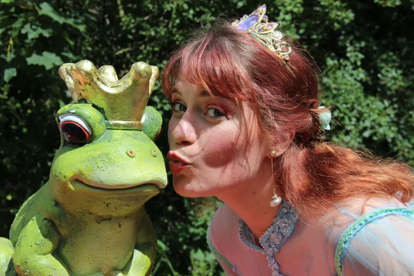 dwingeloo sprookjestuinen van drenthe 2019 prinses sprakeloos kust de kikker foto alanda de boer