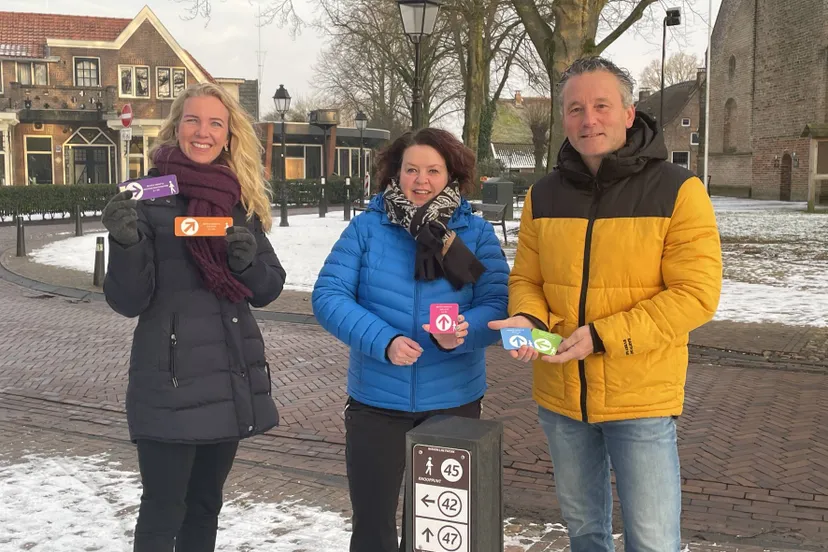 diever ommetjes kleiner evelien ellen en serge bij startpunt 4 ommetjes op de brink in diever