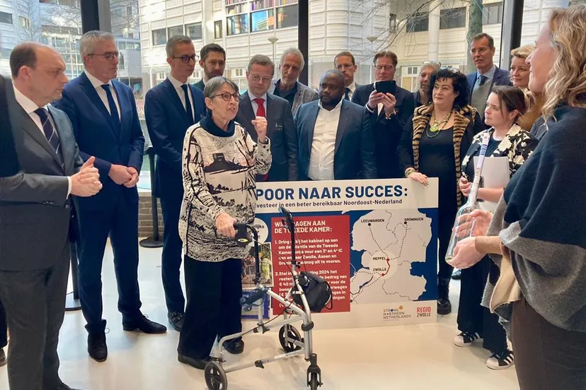 dr aanbieden petitie spoor