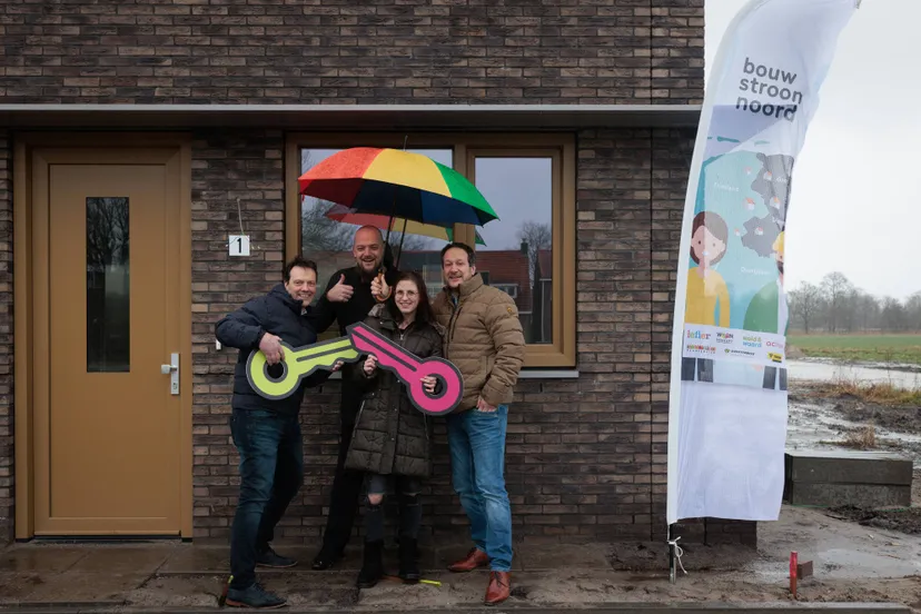 meppel 18 gezinnen krijgen sleutel in meppel