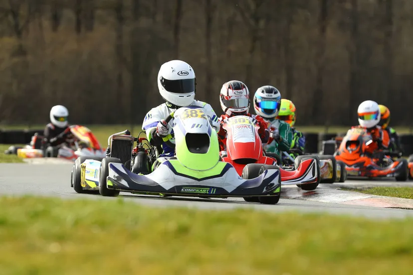 meppel lars vennink racet naar de overwinning in mariembourg aa7i7333