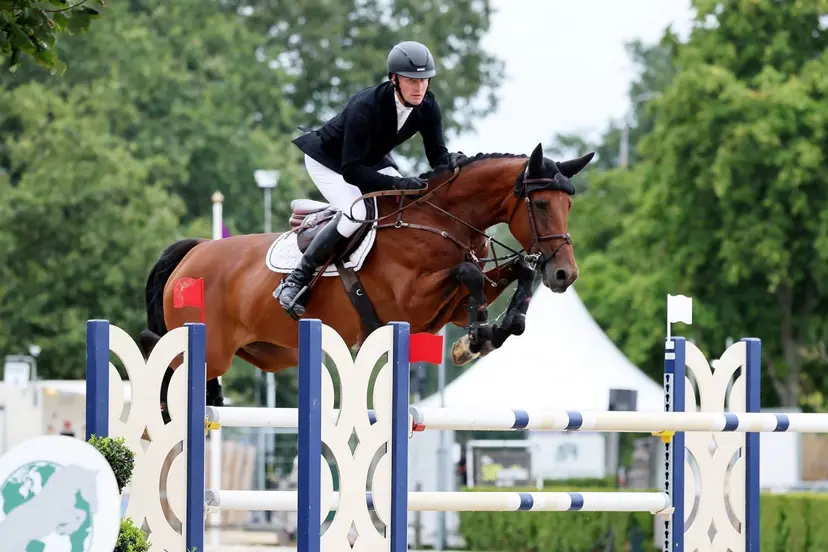 CH Michael Greeve op La Vie Est Belle Tcs Foto Hans Khoe