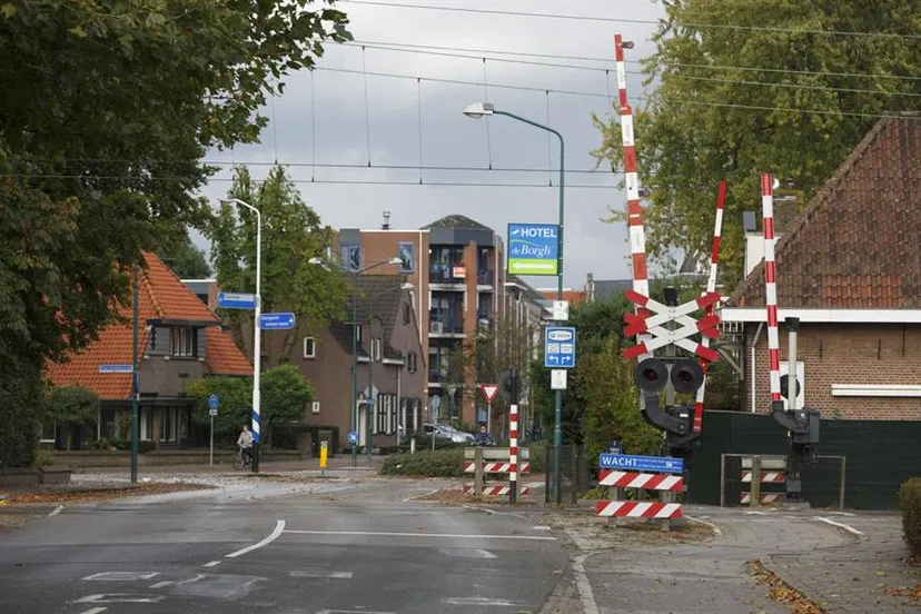 spoorwegovergang zevenbergen