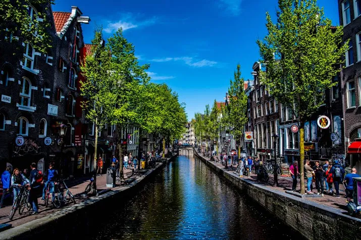 nieuwe zoektocht naar burgemeester amsterdam