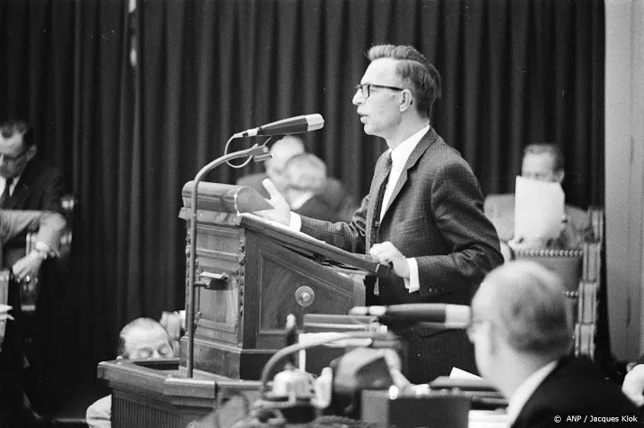 oud minister roelof nelissen overleden