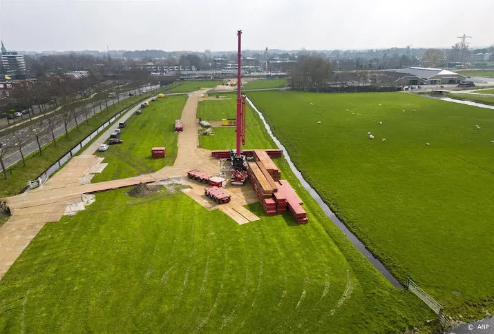 prorail twee treinstellen in de nacht via spoor afgevoerd