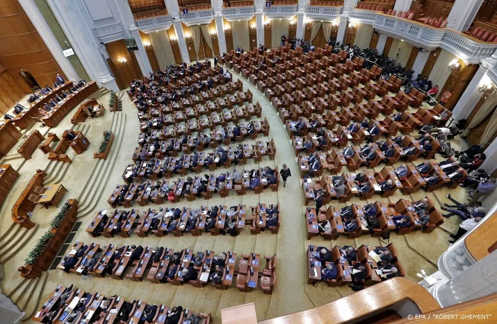 roemeens parlement keurt nieuwe regering goed