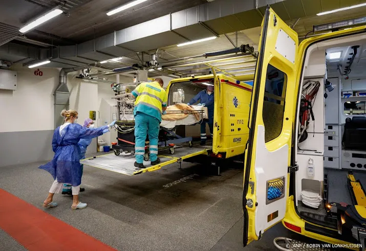 aantal coronapatienten in ziekenhuizen iets gedaald