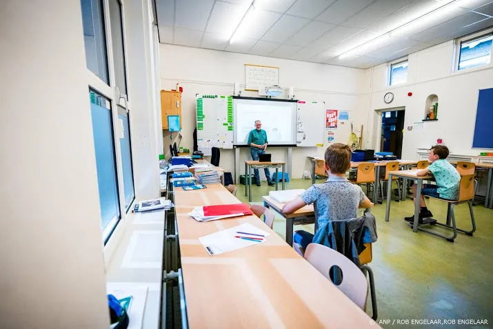 aob neem zorgen over terugkeer naar scholen serieus