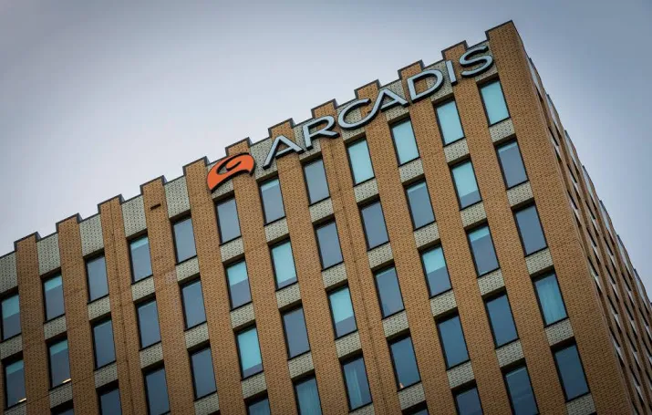 arcadis wil britse als financieel directeur