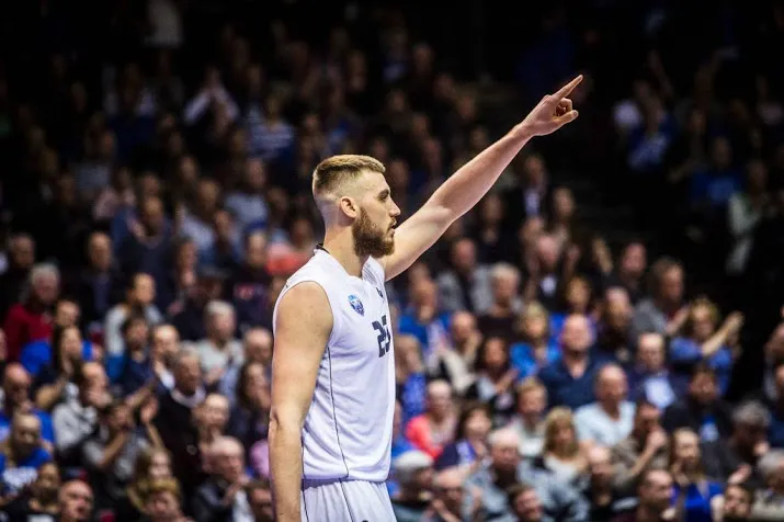 donar plaatst zich voor play offs europa cup