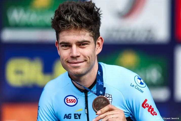 einde carriere wielrenner van hooydonck komt hard aan bij van aert