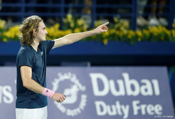 federer tegen tsitsipas in finale dubai