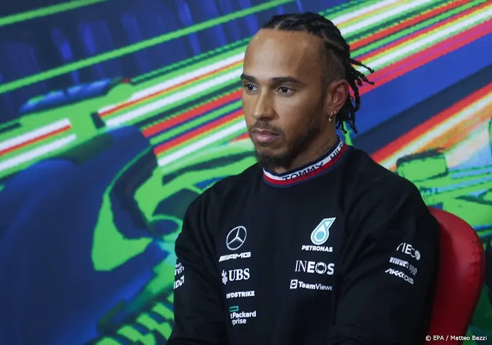 formule 1 kampioen hamilton denkt op monza aan koningin elizabeth