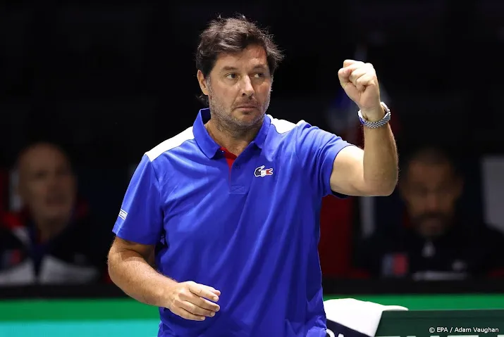 grosjean stopt als franse daviscupcaptain en gaat fils coachen