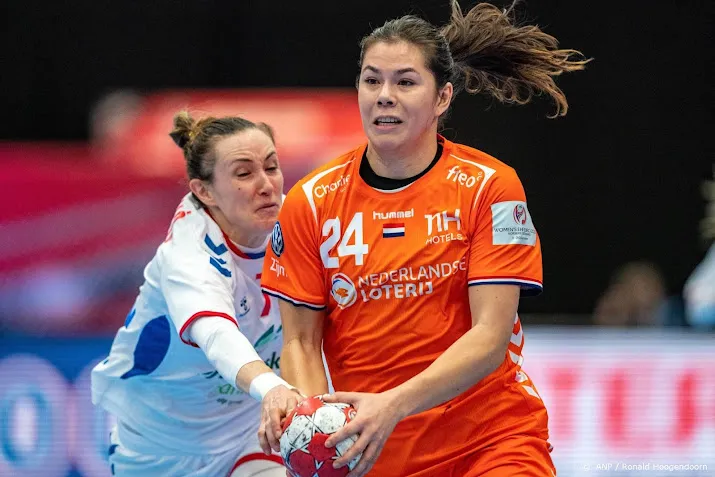 handbalster smeets stopt na 130 interlands bij oranje