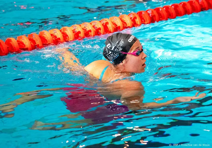 kromowidjojo door op de 50 meter vlinderslag