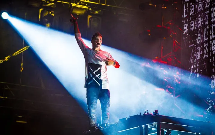 martin garrix treedt op bij sluiting spelen