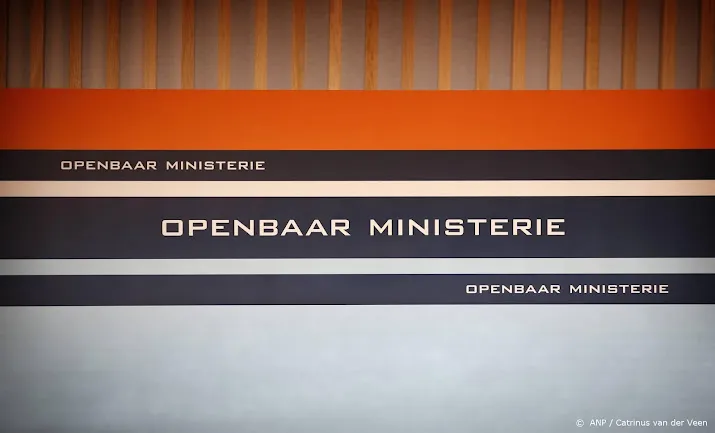 om zeker zes mensen overleden aan zelfmoordpoeder eindhovenaar