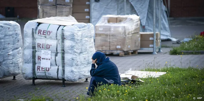 opnieuw te druk in ter apel 128 mensen slapen op stoelen