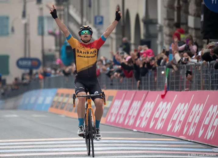 sloveen tratnik wint zestiende etappe in giro ditalia