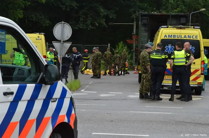 studenten en ouders blikseminslag bijgepraat