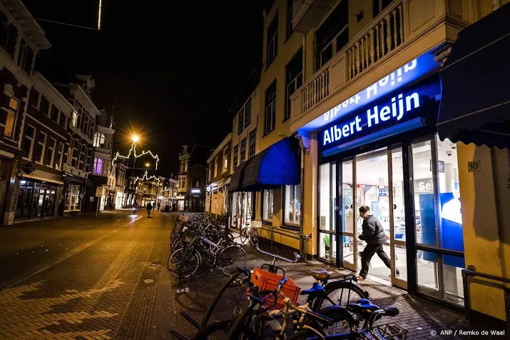 supermarkten bereiden zich voor op winters weekend