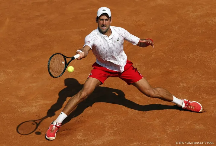tennisser djokovic keert met zege terug op gravel in rome
