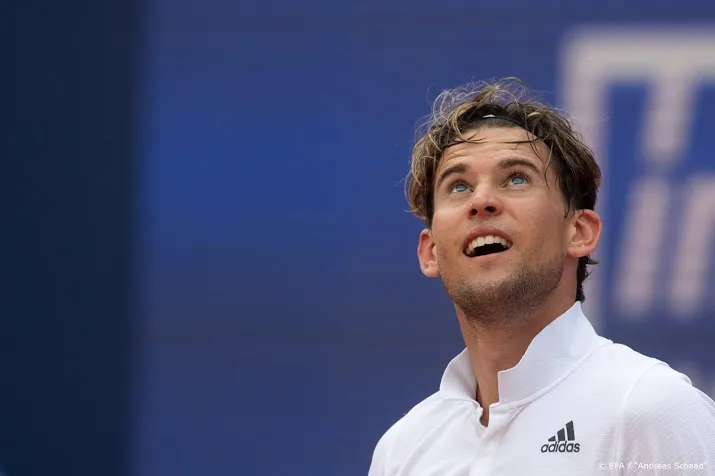 tennisser thiem vindt kritiek kyrgios te ver gaan